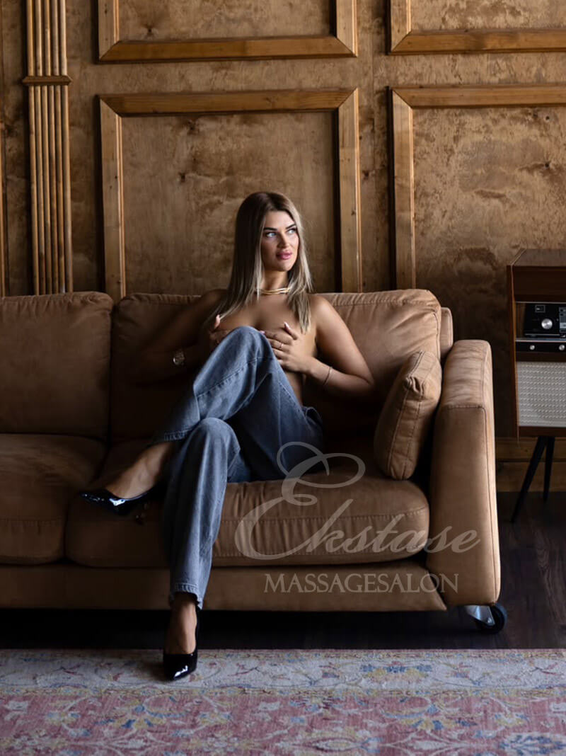 Anja bei Ekstase Massage Anja bei Ekstase Massage
