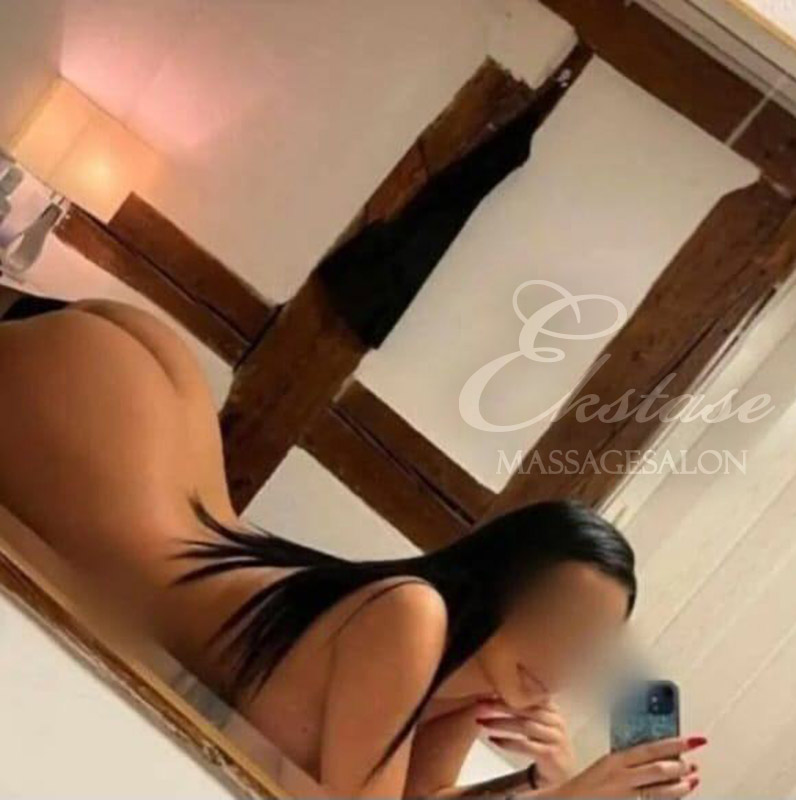 Bianca bei Ekstase Massage Bianca bei Ekstase Massage