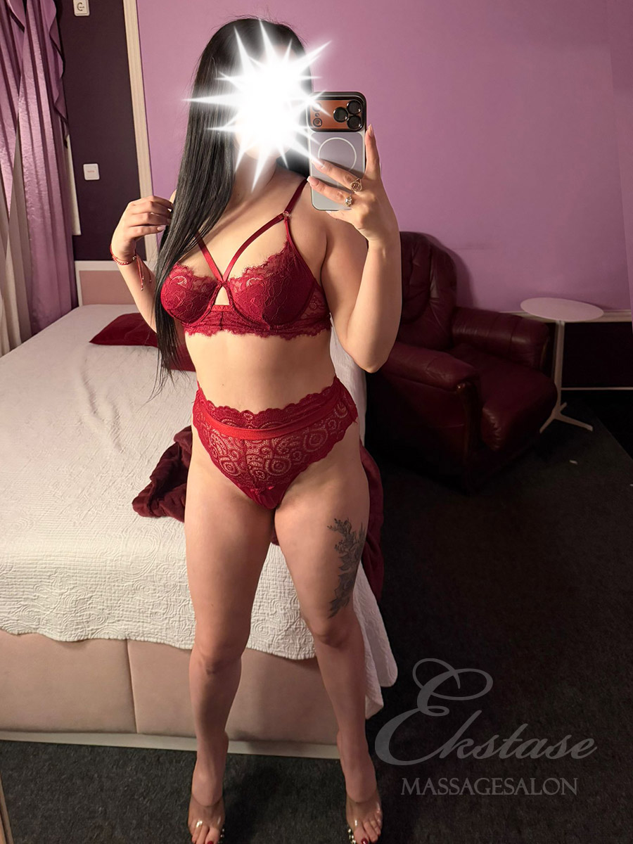 Vanessa bei Ekstase Massage Vanessa bei Ekstase Massage