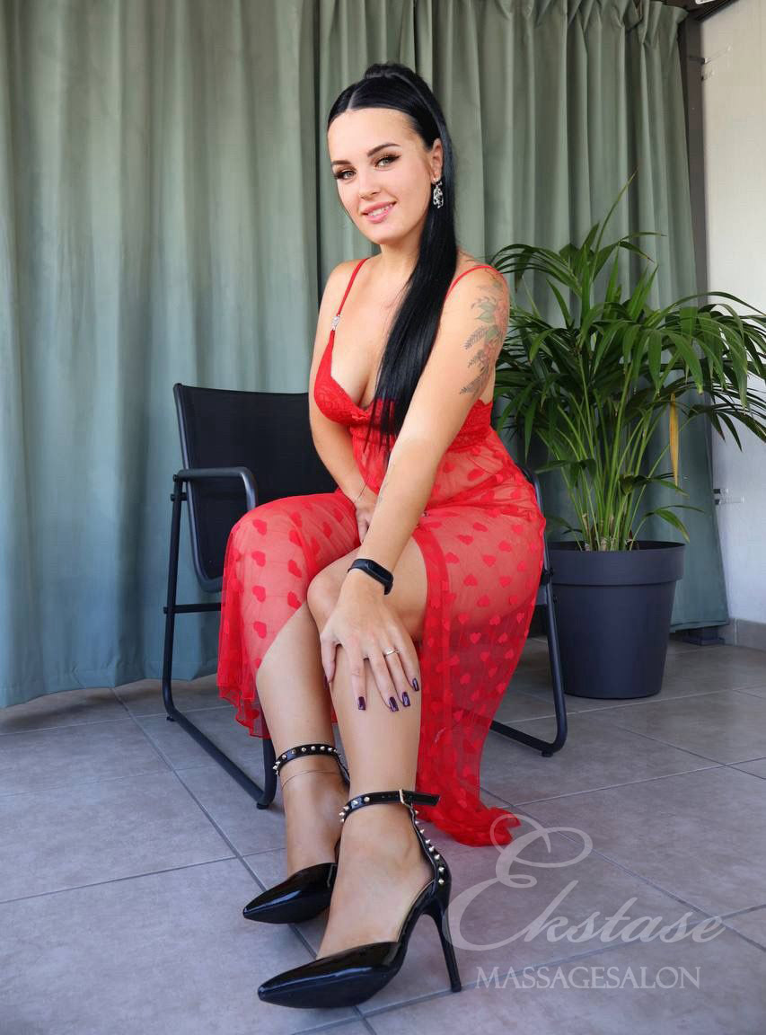 Kira bei Ekstase Massage Kira bei Ekstase Massage