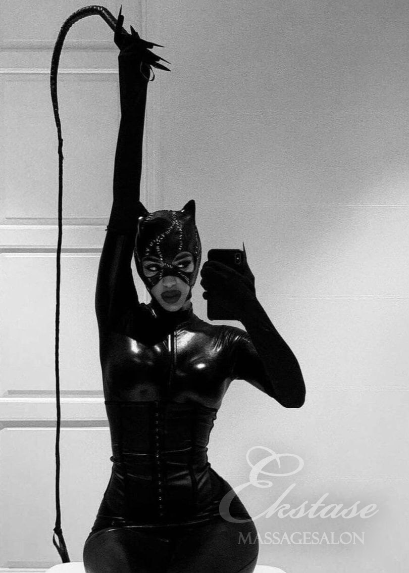 Madame Bianca bei Ekstase Massage Madame Bianca bei Ekstase Massage