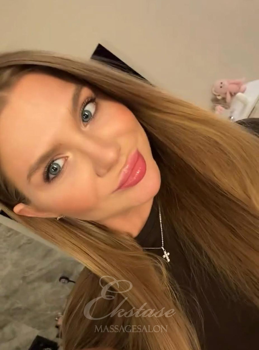 Nicole bei Ekstase Massage Nicole bei Ekstase Massage