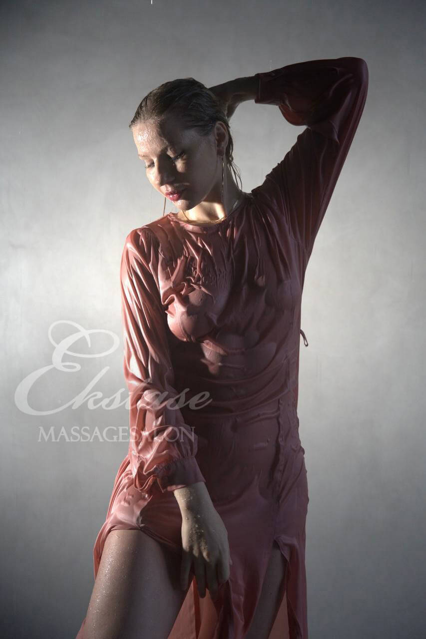 Tina bei Ekstase Massage Tina bei Ekstase Massage